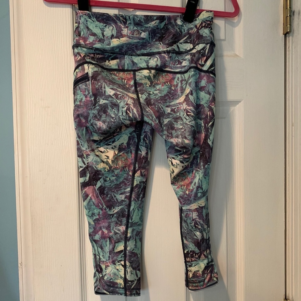 Lululemon cropped leggings